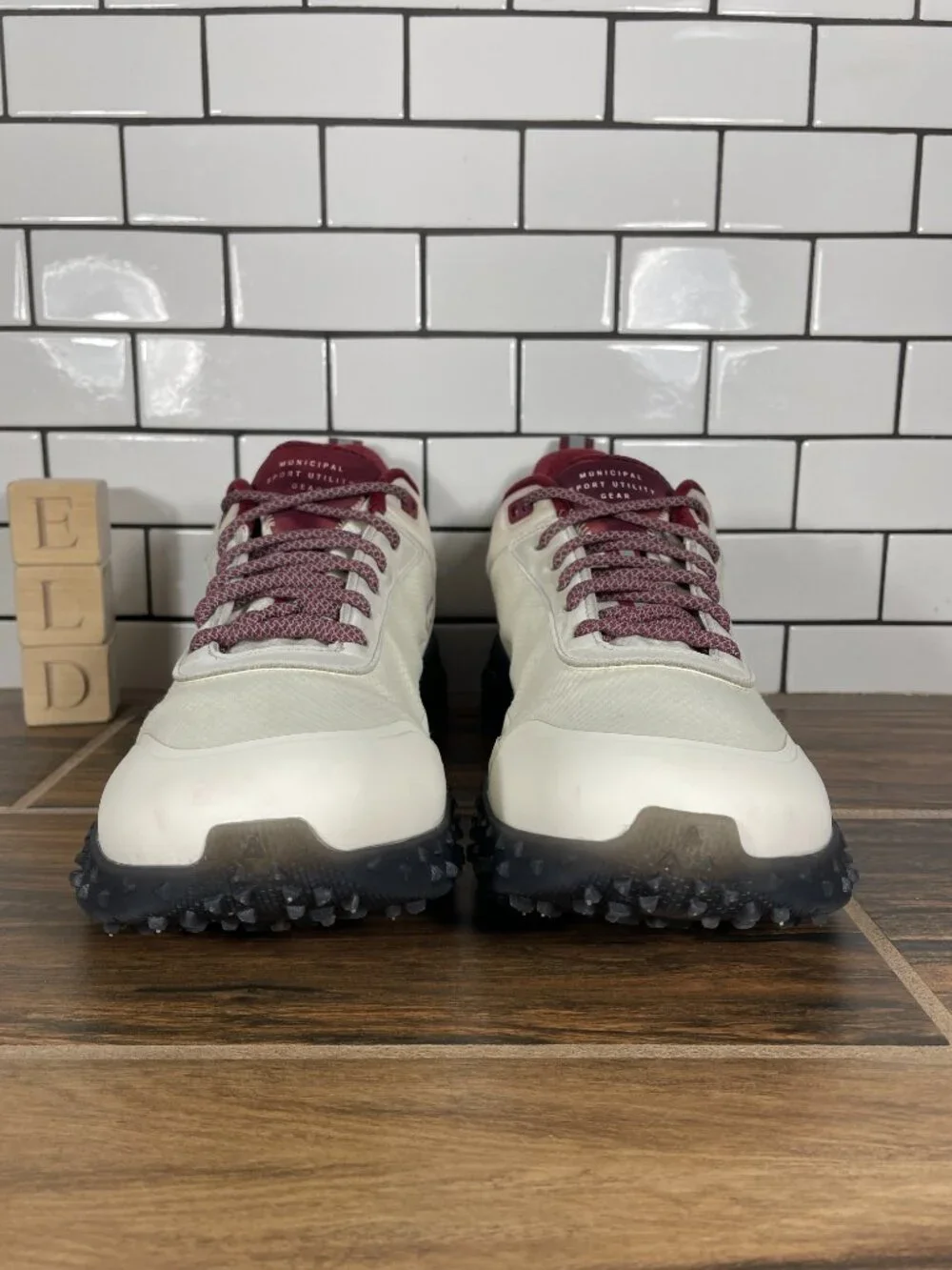 Municipal Sportcross ATG Golf Shoes Mens 11 Natural Cardinal Spikeless Sneakers